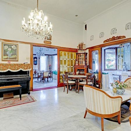 Hotel O Bandung Near Stadion Siliwangi Formerly The Ethnic Hotel בנדונג מראה חיצוני תמונה