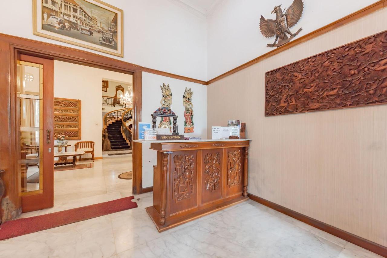 Hotel O Bandung Near Stadion Siliwangi Formerly The Ethnic Hotel בנדונג מראה חיצוני תמונה