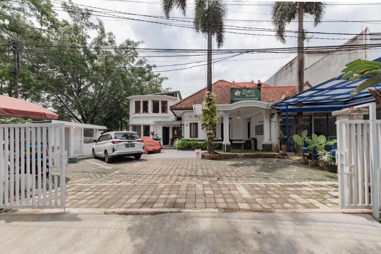 Hotel O Bandung Near Stadion Siliwangi Formerly The Ethnic Hotel בנדונג מראה חיצוני תמונה
