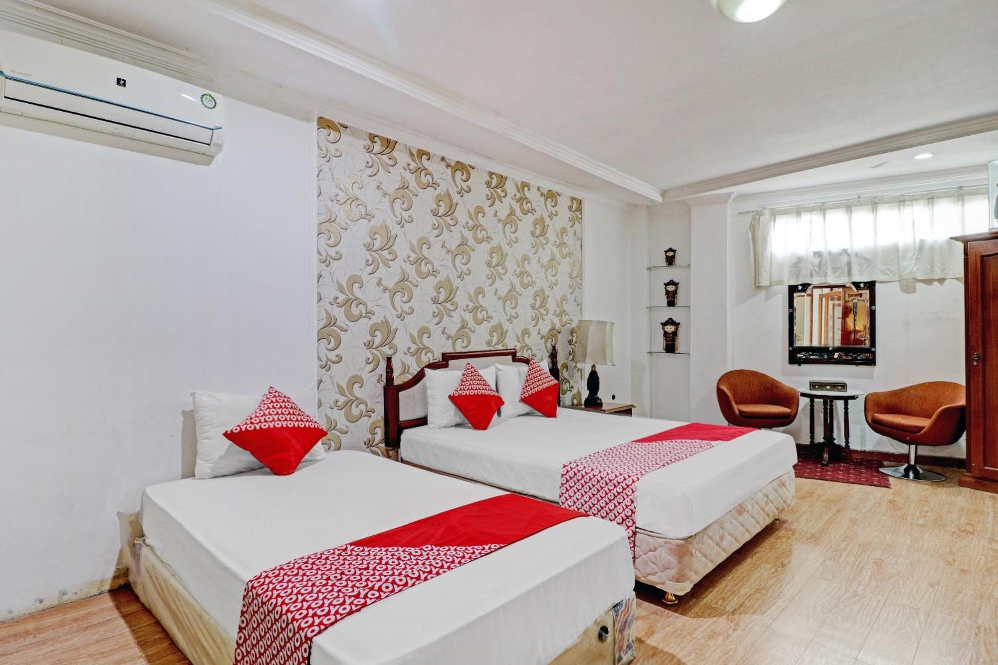 Hotel O Bandung Near Stadion Siliwangi Formerly The Ethnic Hotel בנדונג מראה חיצוני תמונה