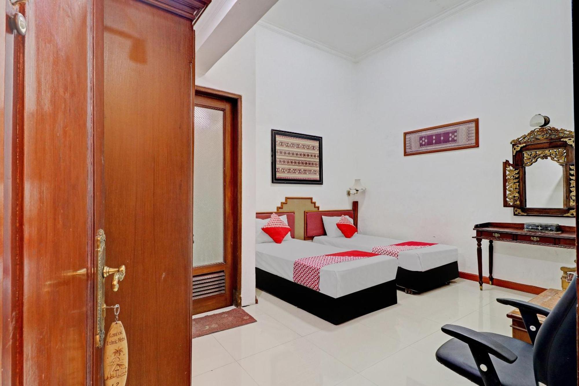 Hotel O Bandung Near Stadion Siliwangi Formerly The Ethnic Hotel בנדונג מראה חיצוני תמונה