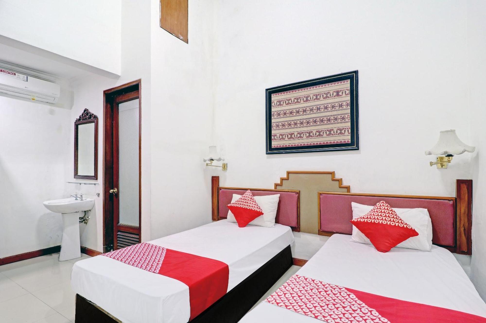 Hotel O Bandung Near Stadion Siliwangi Formerly The Ethnic Hotel בנדונג מראה חיצוני תמונה