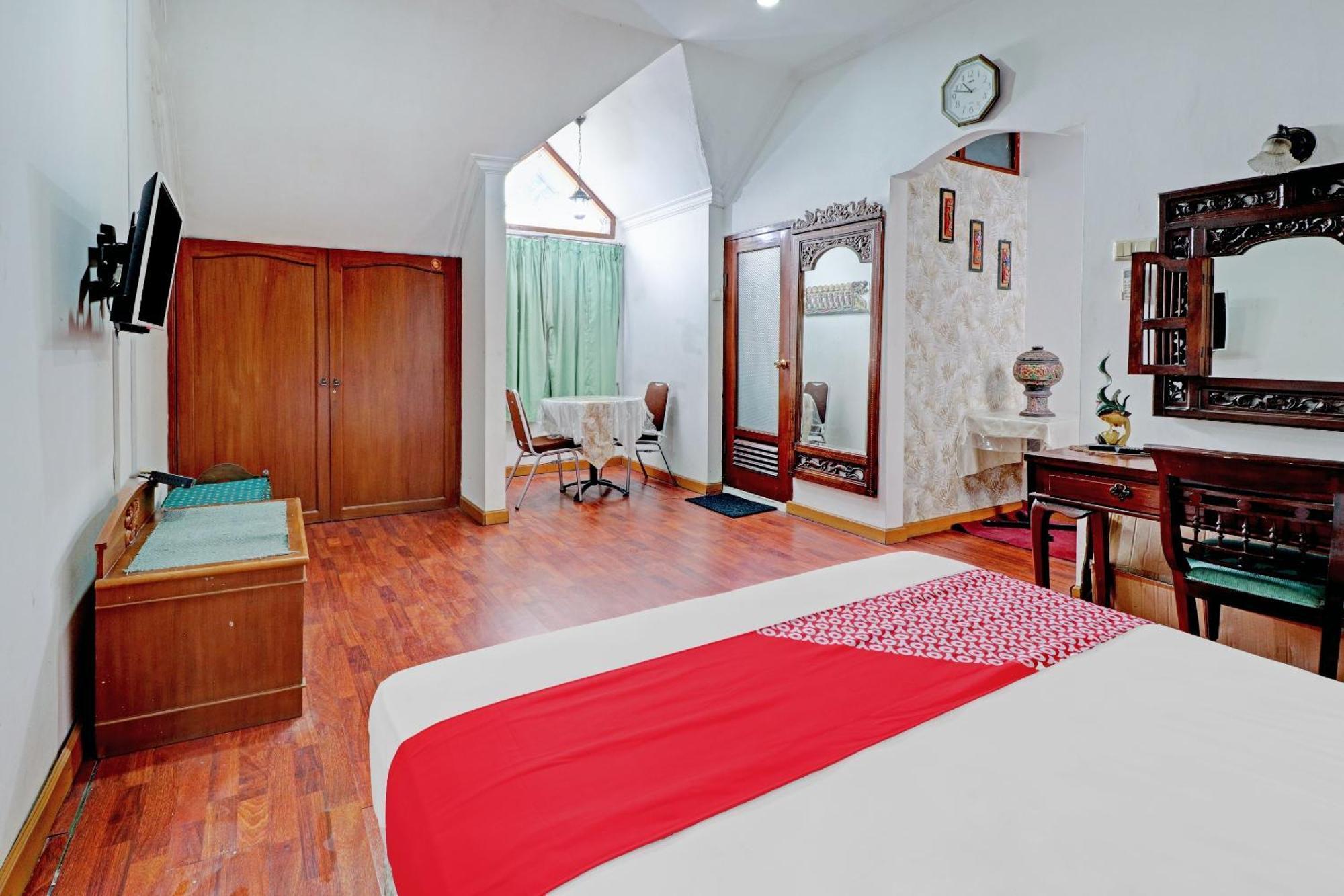 Hotel O Bandung Near Stadion Siliwangi Formerly The Ethnic Hotel בנדונג מראה חיצוני תמונה