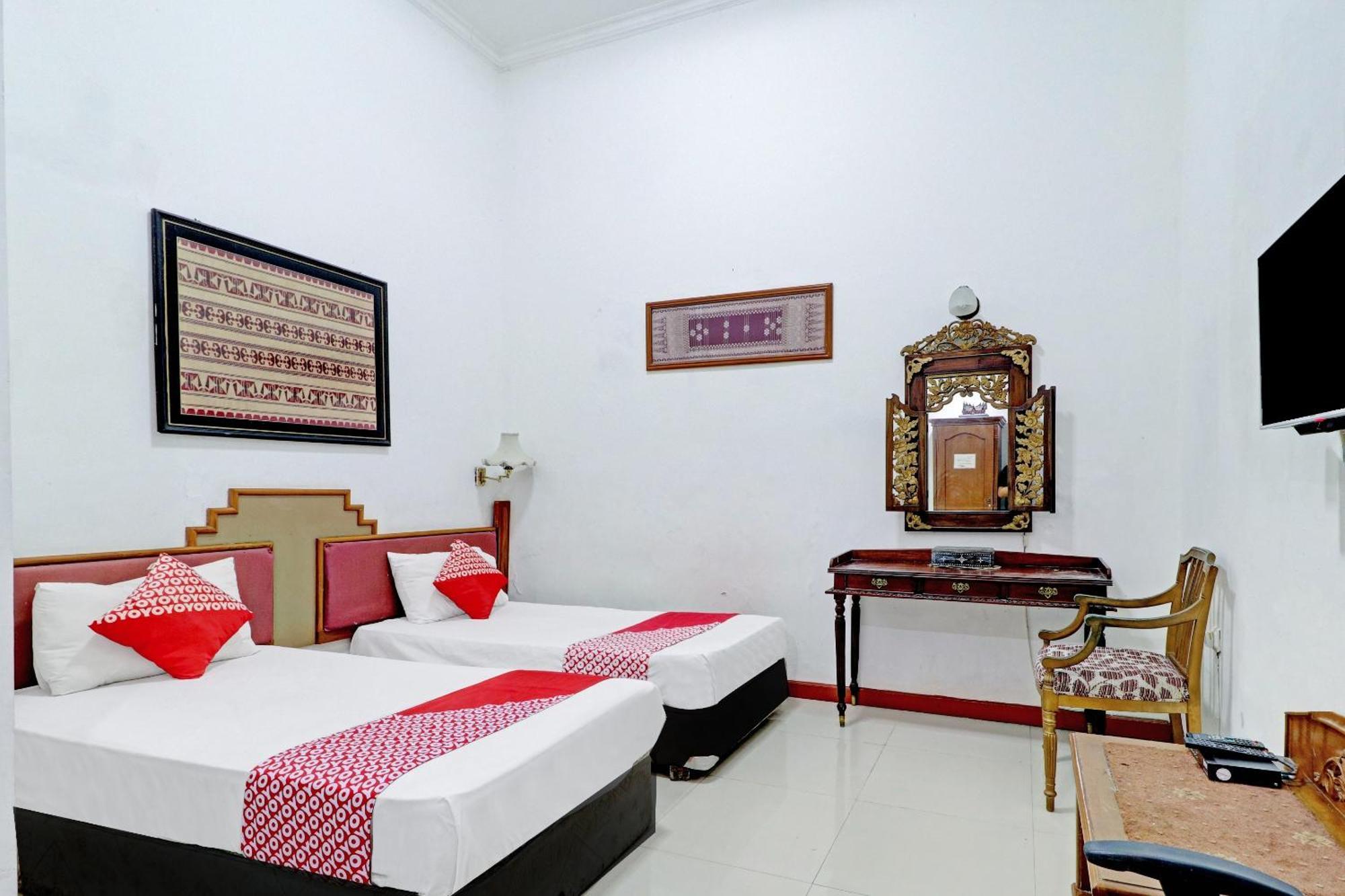 Hotel O Bandung Near Stadion Siliwangi Formerly The Ethnic Hotel בנדונג מראה חיצוני תמונה