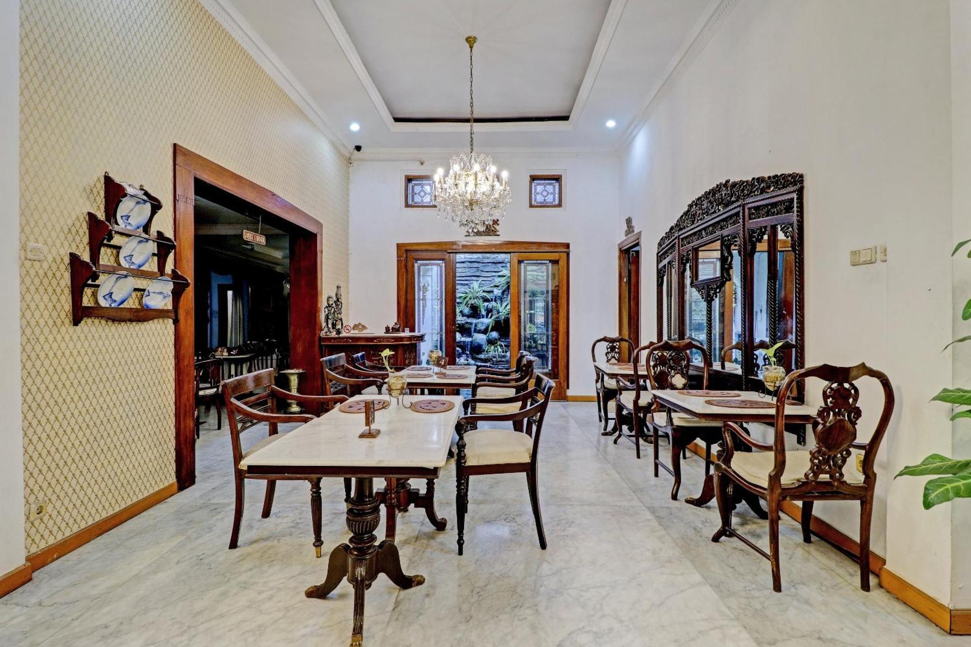 Hotel O Bandung Near Stadion Siliwangi Formerly The Ethnic Hotel בנדונג מראה חיצוני תמונה