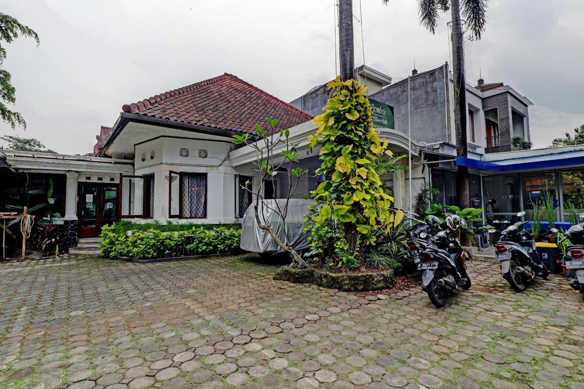 Hotel O Bandung Near Stadion Siliwangi Formerly The Ethnic Hotel בנדונג מראה חיצוני תמונה