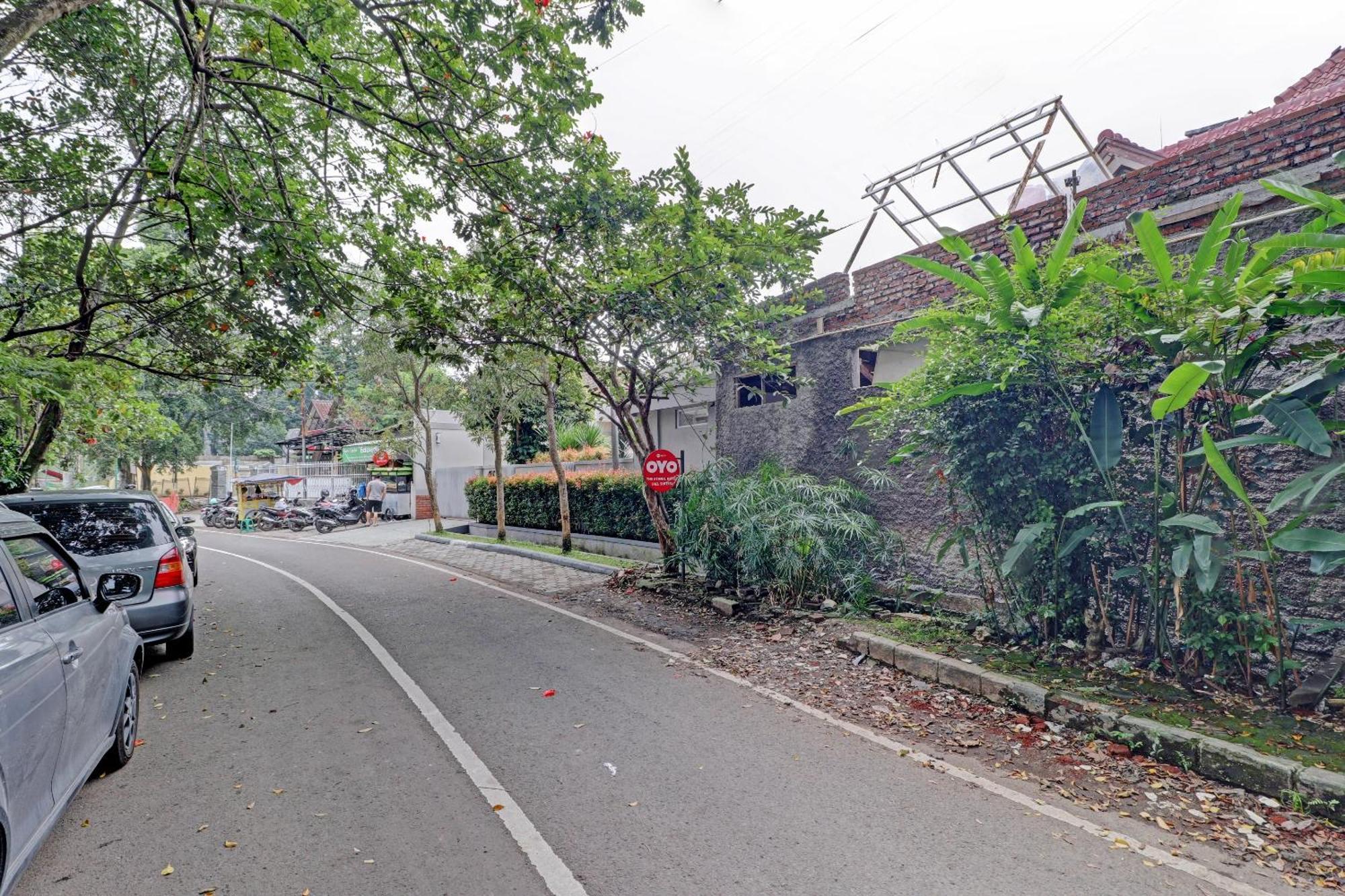 Hotel O Bandung Near Stadion Siliwangi Formerly The Ethnic Hotel בנדונג מראה חיצוני תמונה