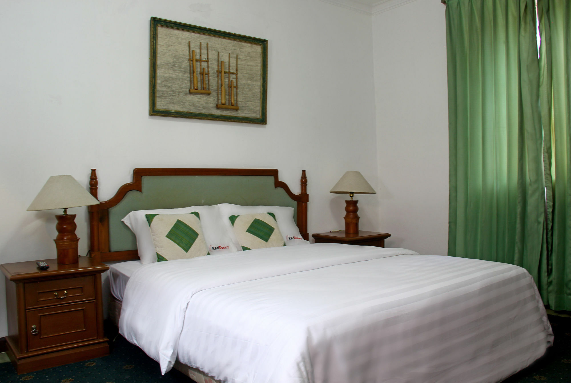 Hotel O Bandung Near Stadion Siliwangi Formerly The Ethnic Hotel בנדונג מראה חיצוני תמונה